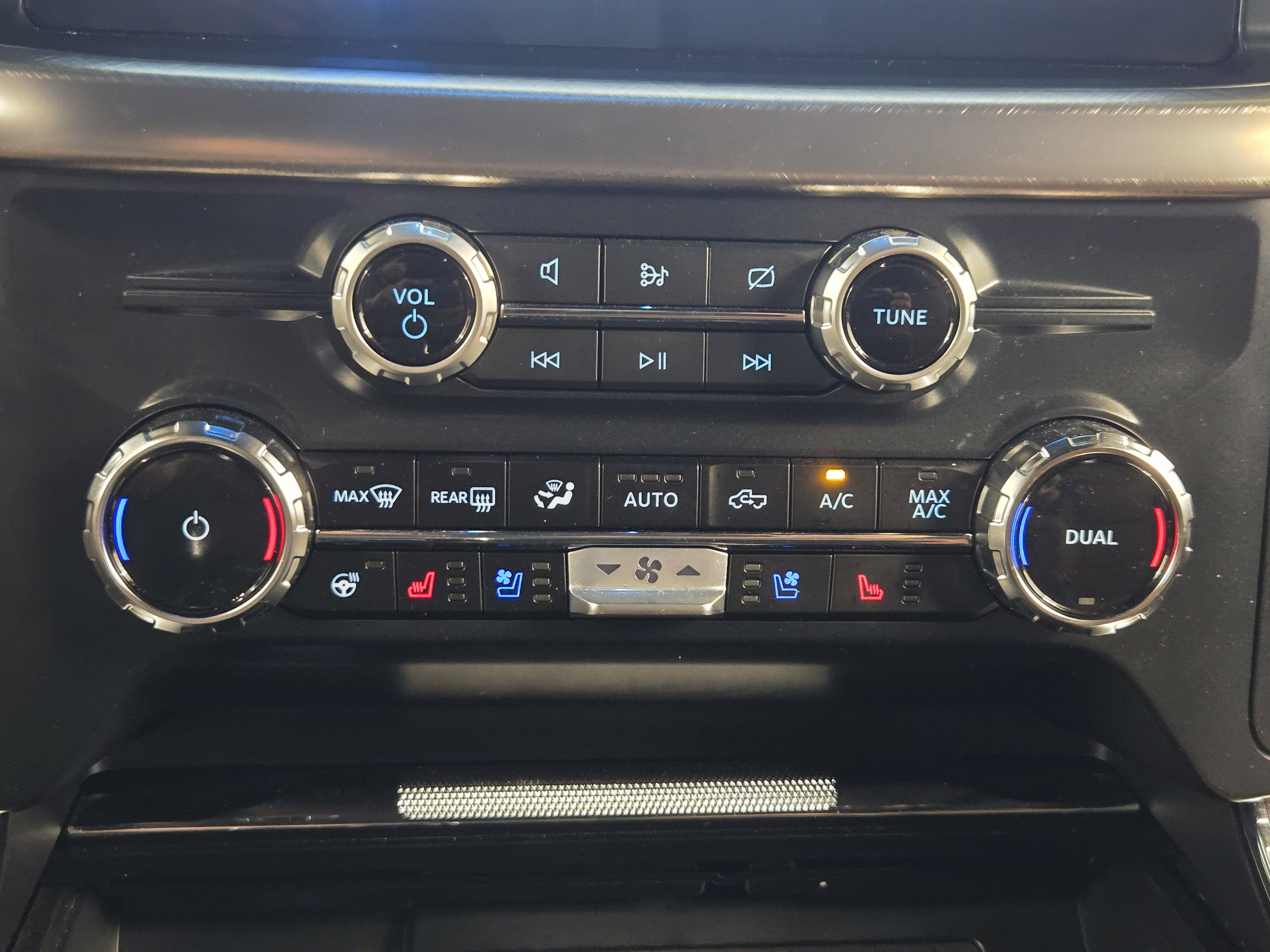 Certified 2024 Ford F150 King Ranch w/ FX4 Off-Road Package image 19