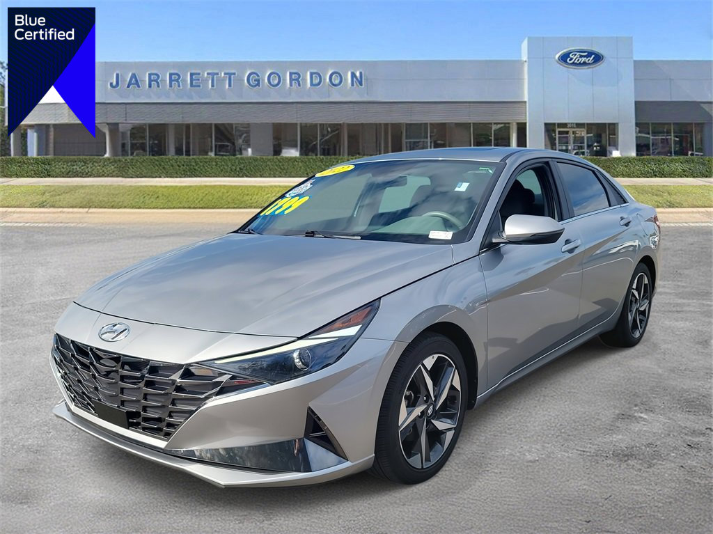 Used 2022 Hyundai Elantra SEL w/ Convenience + Premium Package