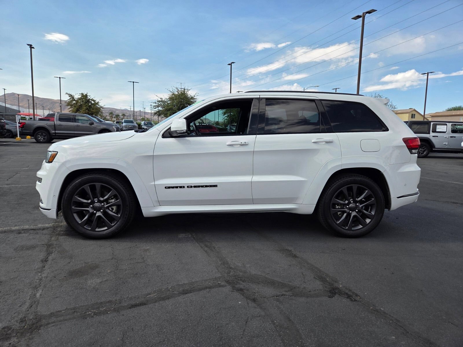 Used 2018 Jeep Grand Cherokee High Altitude AWD/4WD image 3