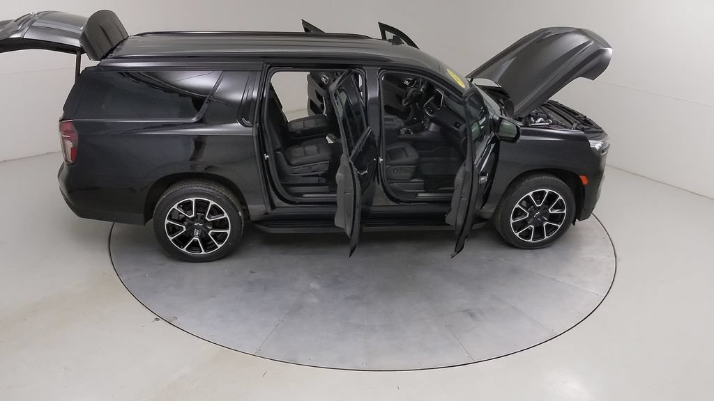 Used 2024 Chevrolet Suburban RST w/ Luxury Package AWD/4WD image 50