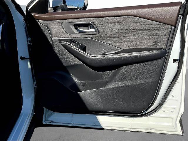 Used 2021 Nissan Rogue SV AWD/4WD image 30