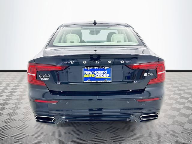 Used 2022 Volvo S60 B5 Momentum w/ Premium Package image 8