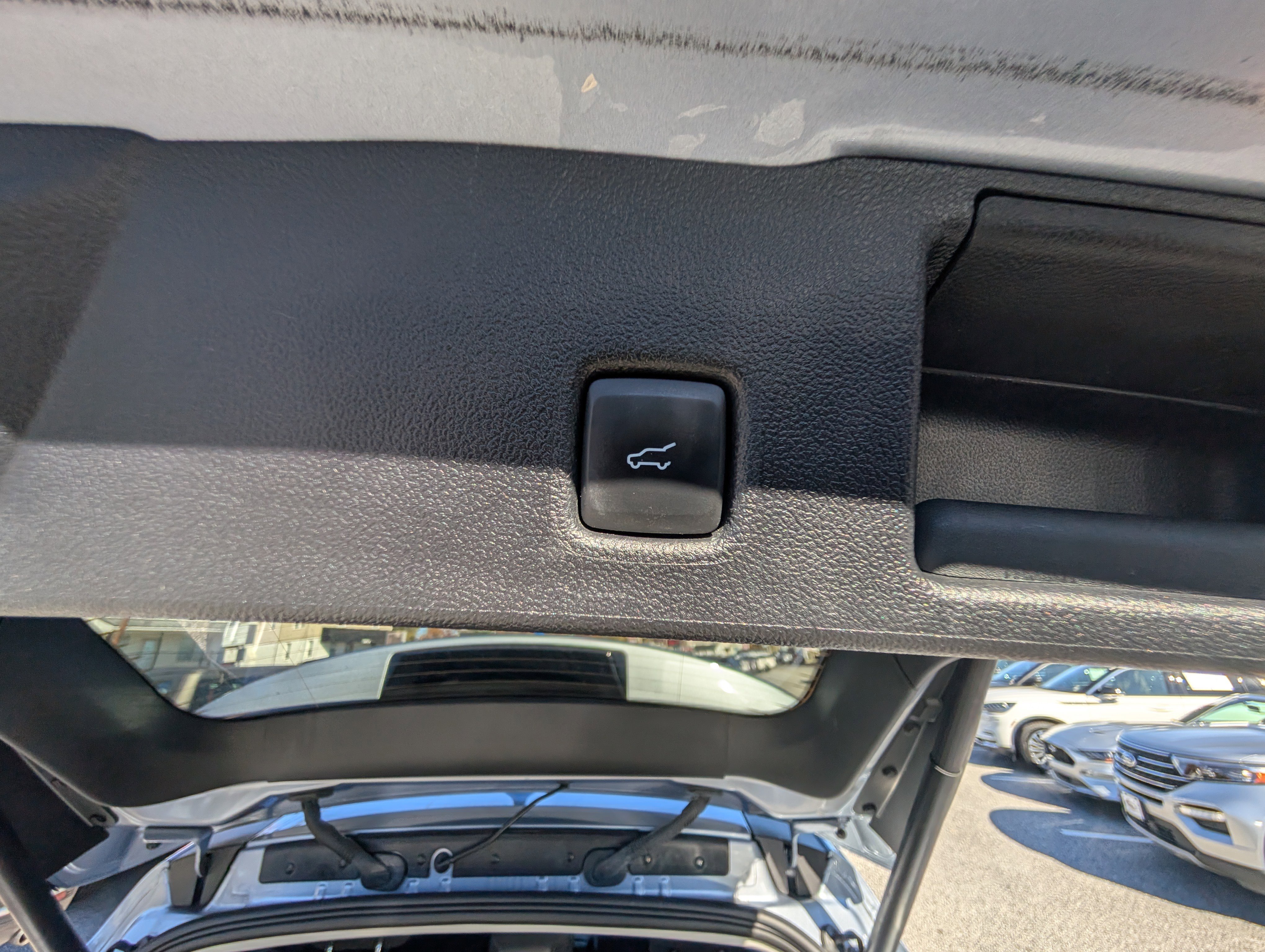 Certified 2022 Ford Escape SE w/ Convenience Package image 15