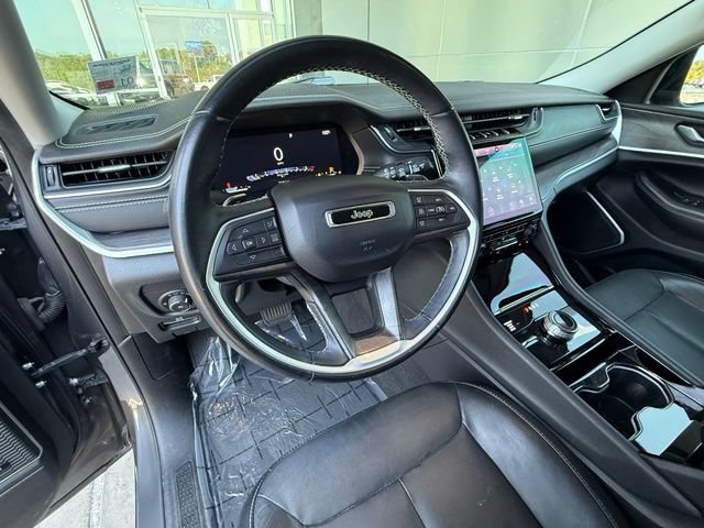 Used 2021 Jeep Grand Cherokee L Limited AWD/4WD image 10
