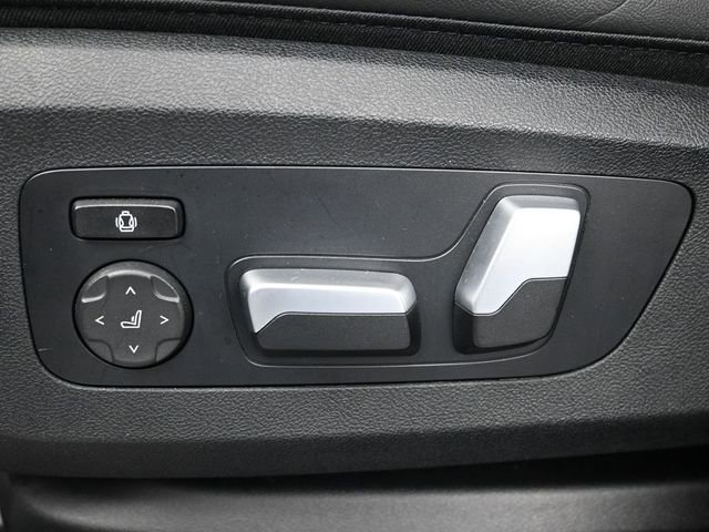 Used 2023 BMW X6 xDrive40i w/ Premium Package image 14