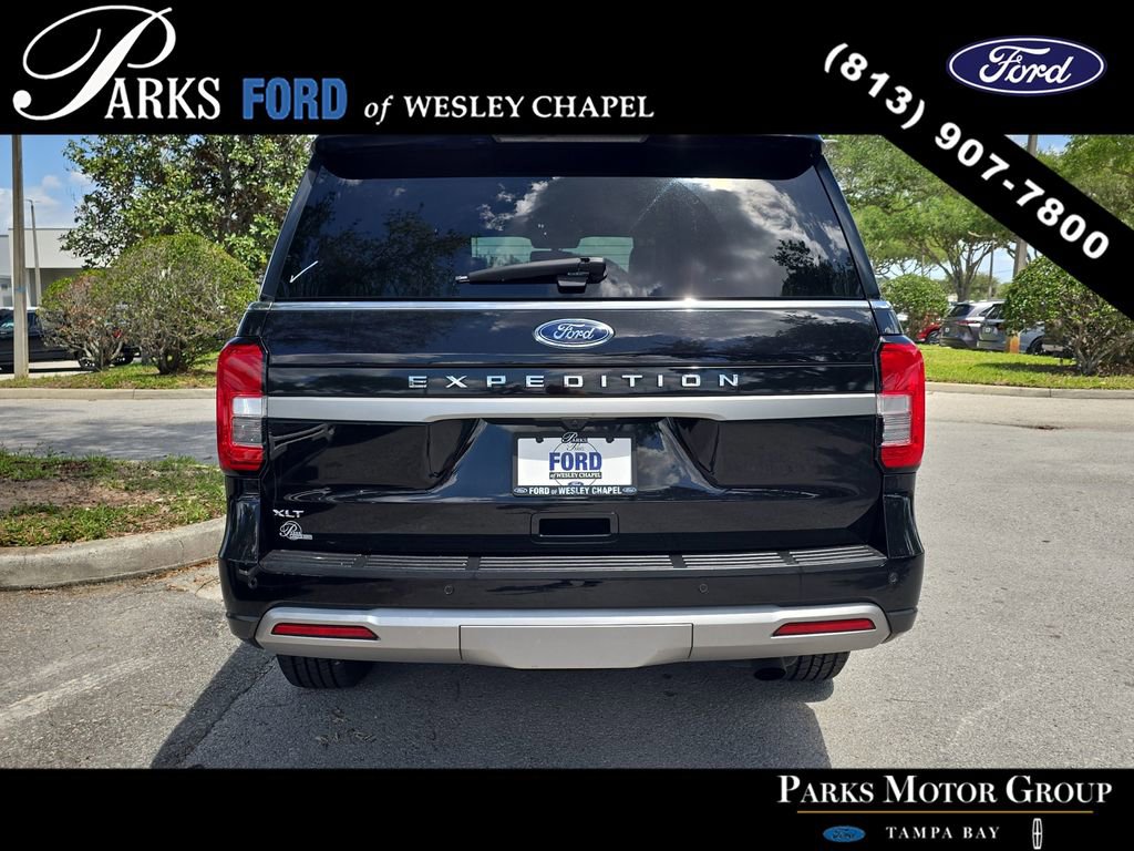Certified 2023 Ford Expedition XLT image 5
