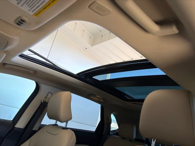 Certified 2023 Ford Edge SEL w/ Convenience Package AWD/4WD image 18
