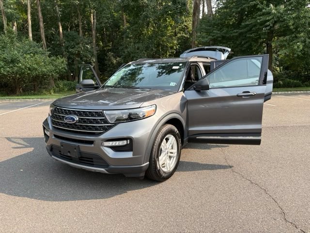 Certified 2022 Ford Explorer XLT w/ Equipment Group 202A AWD/4WD image 13