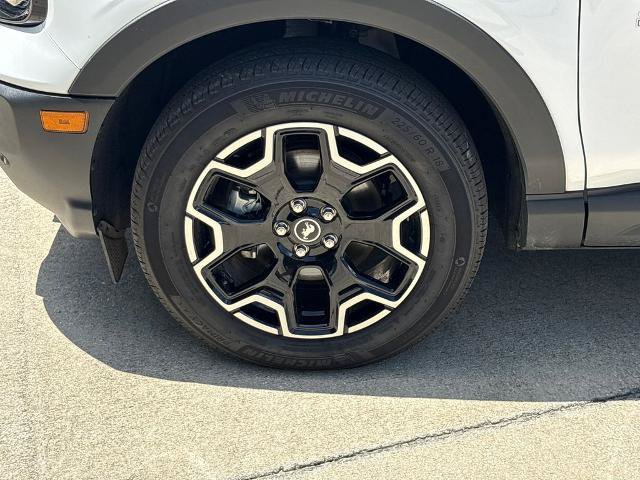 Certified 2025 Ford Bronco Sport Outer Banks w/ Outer Banks Tech Package+ AWD/4WD image 13