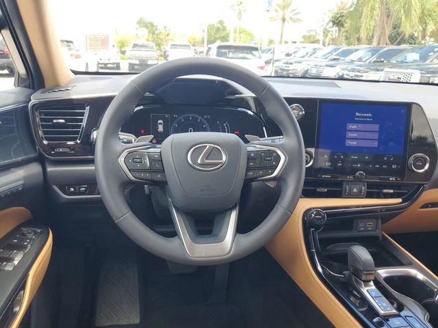 Used 2024 Lexus NX 250 FWD image 11