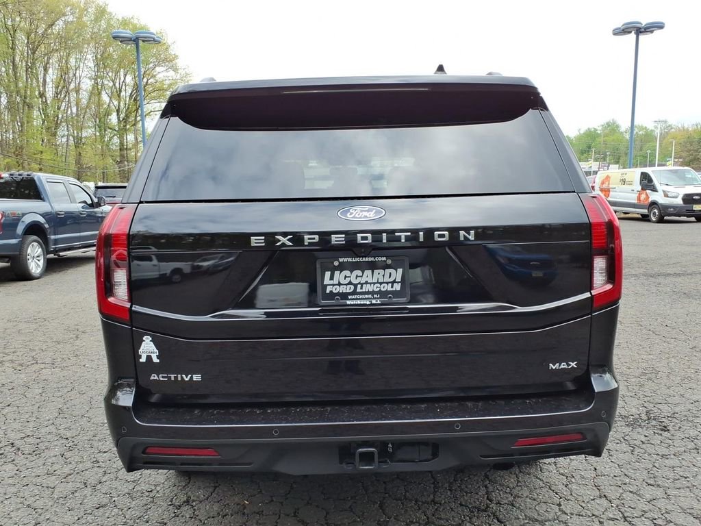 Certified 2025 Ford Expedition Max Active AWD/4WD image 5