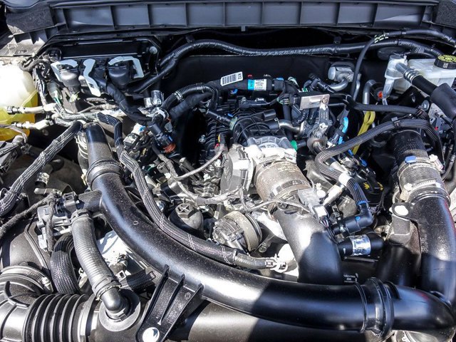 Certified 2025 Ford Bronco Outer Banks w/ Sasquatch Package AWD/4WD image 32