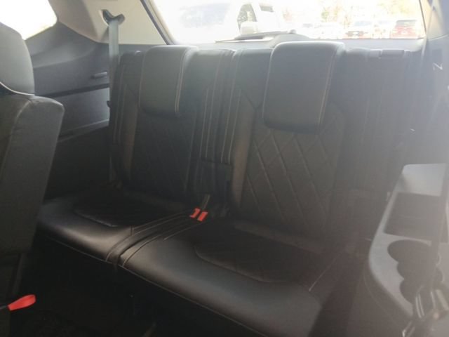 Used 2024 Volkswagen Atlas SEL Premium R-Line AWD/4WD image 12