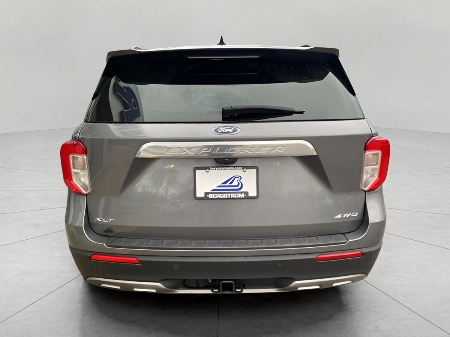 Certified 2023 Ford Explorer XLT w/ Equipment Group 202A image 7