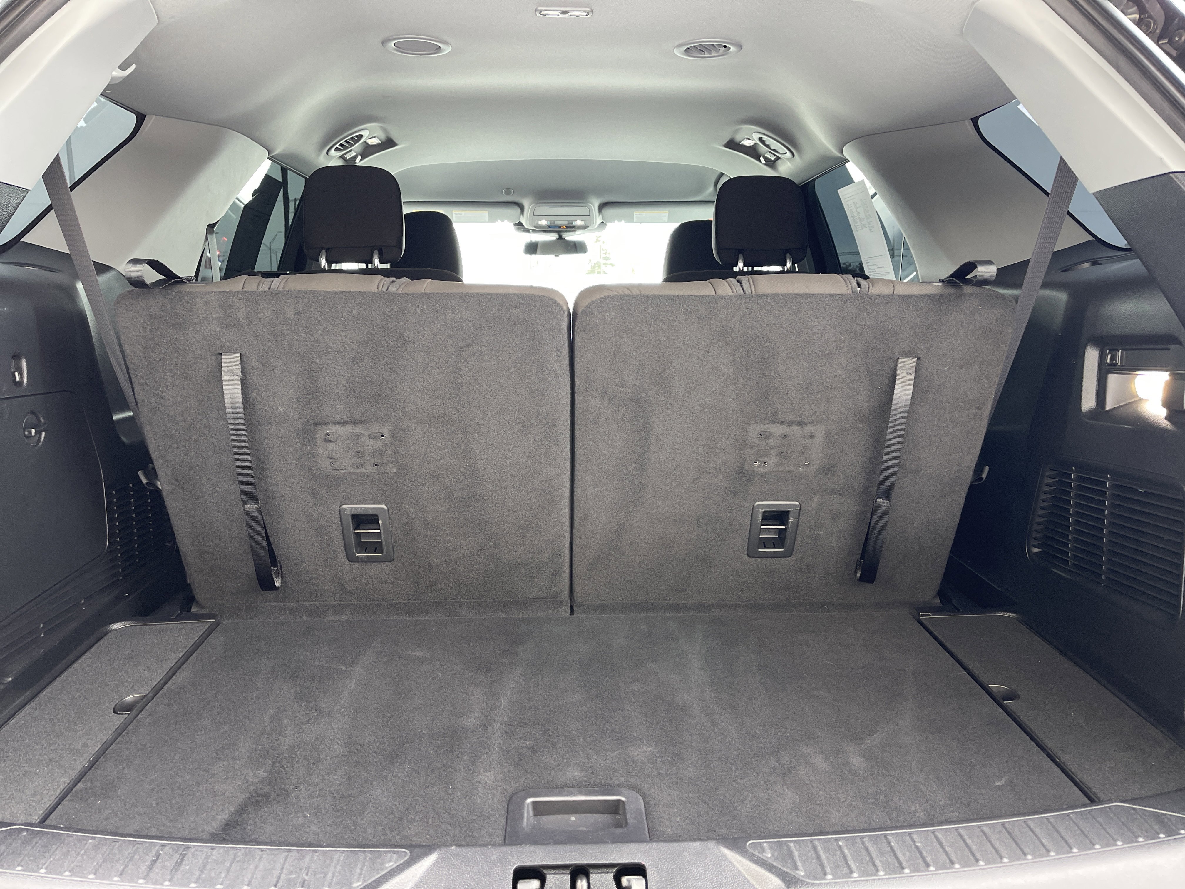 Certified 2022 Ford Explorer XLT w/ Class IV Trailer Tow Package image 10