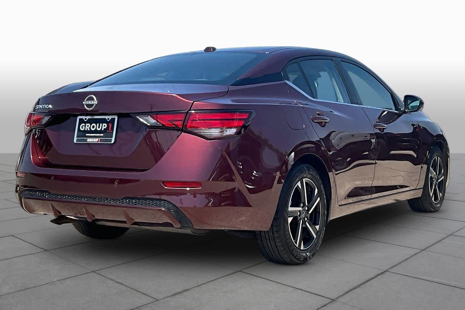 Used 2025 Nissan Sentra SV FWD image 12
