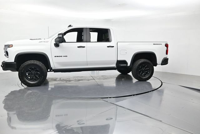 Used 2025 Chevrolet Silverado 2500 ZR2 w/ ZR2 Bison Edition AWD/4WD image 6