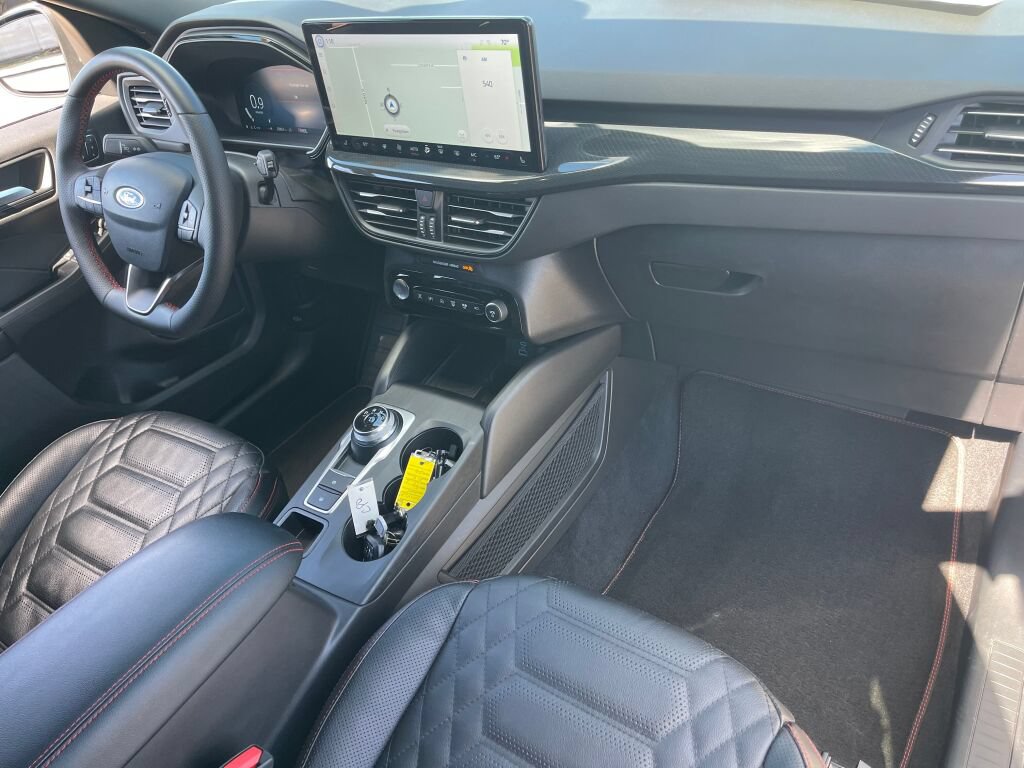 Certified 2023 Ford Escape ST-Line Elite w/ Premium Technology Package AWD/4WD image 31