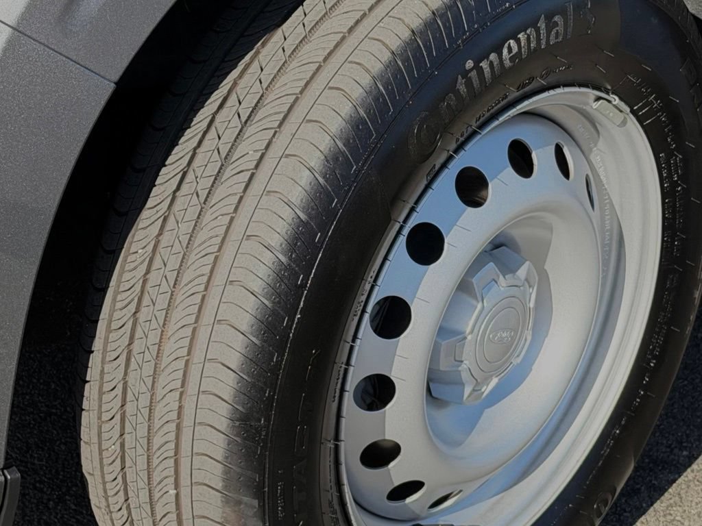 Certified 2025 Ford Maverick XL FWD image 12