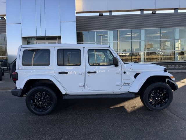 Used 2023 Jeep Wrangler Unlimited Sahara w/ Cold Weather Group image 34