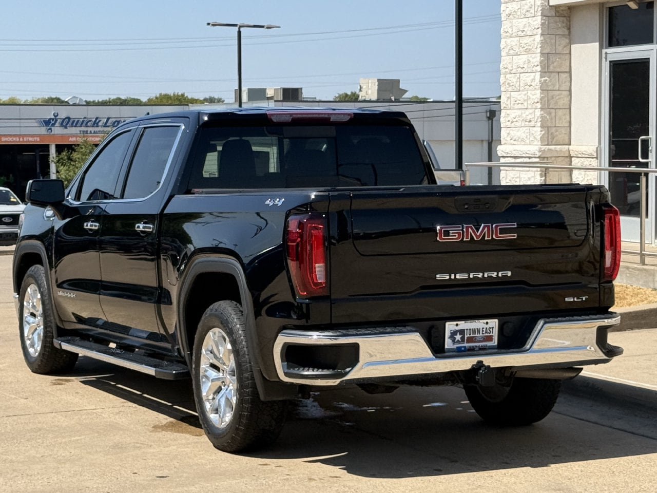 Used 2022 GMC Sierra 1500 SLT AWD/4WD image 5