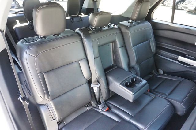Certified 2022 Ford Explorer XLT w/ Equipment Group 202A image 22