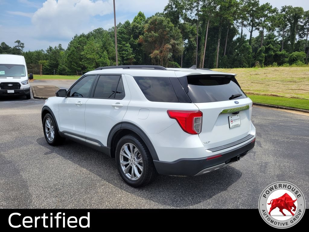 Certified 2021 Ford Explorer XLT w/ Equipment Group 202A RWD image 3