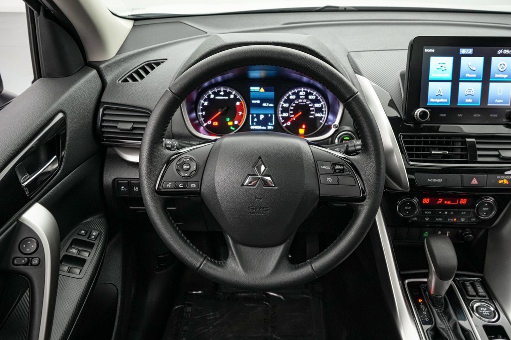 Used 2023 Mitsubishi Eclipse Cross SE image 13