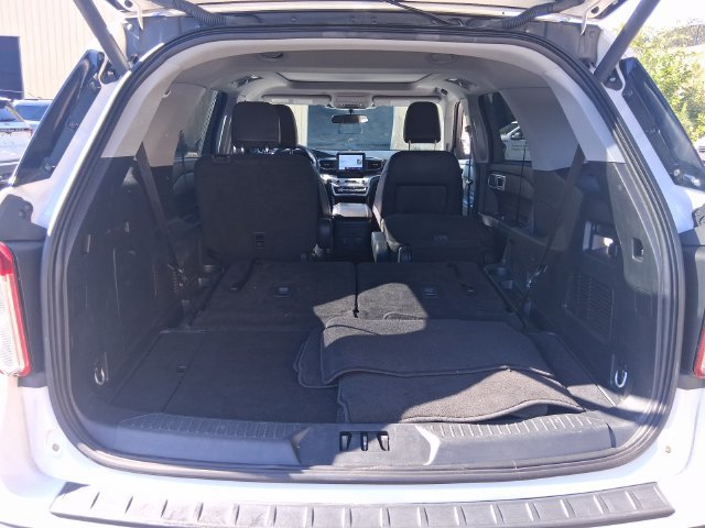 Certified 2023 Ford Explorer XLT w/ Equipment Group 202A AWD/4WD image 22