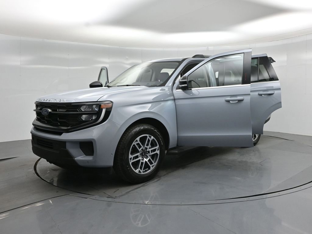 Certified 2025 Ford Expedition Active AWD/4WD image 31
