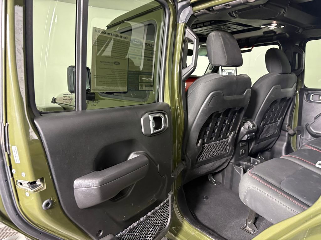 Used 2022 Jeep Wrangler Unlimited Rubicon w/ Xtreme Recon 35" Tire Package image 26