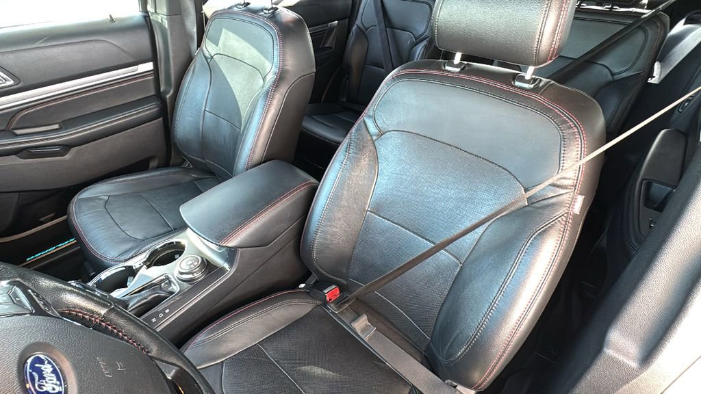 Certified 2017 Ford Explorer Sport w/ Equipment Group 401A AWD/4WD image 22