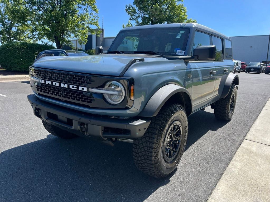 Certified 2024 Ford Bronco Wildtrak AWD/4WD image 3