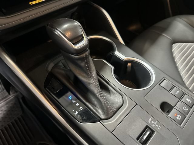 Used 2023 Toyota Highlander XSE FWD image 27