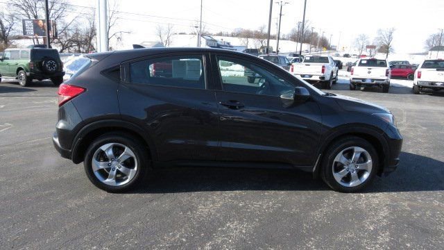 Used 2018 Honda HR-V LX image 6