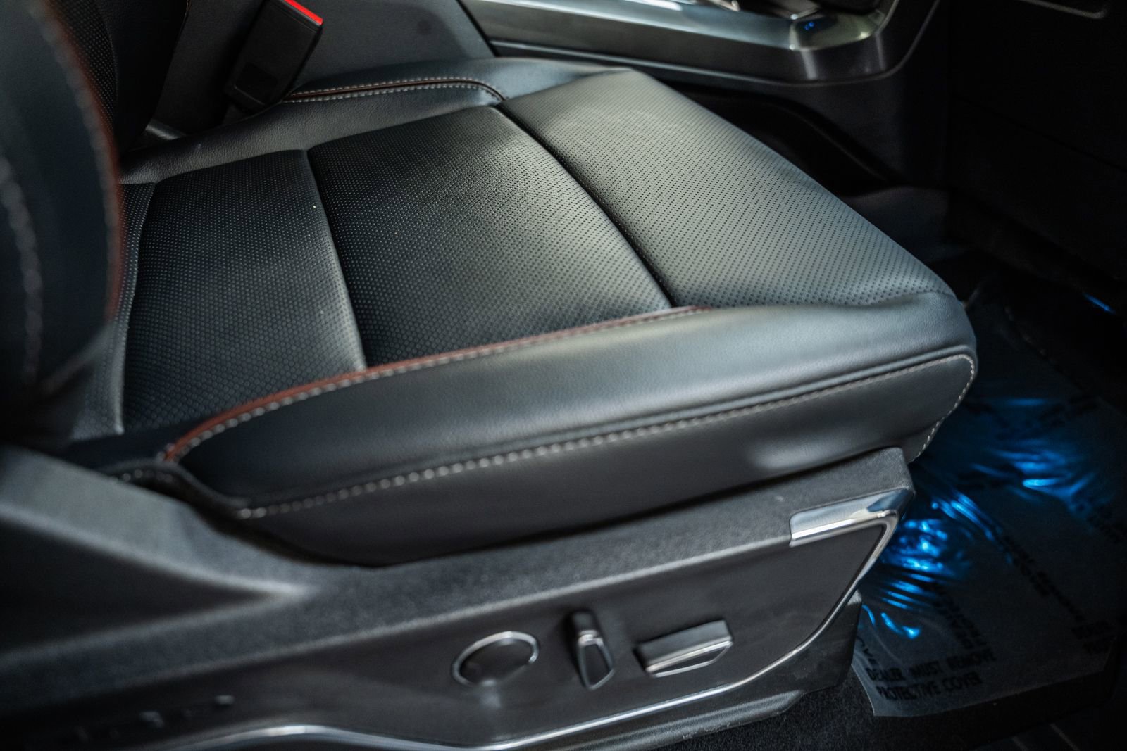 Certified 2023 Ford F150 Lariat w/ Equipment Group 502A High image 45