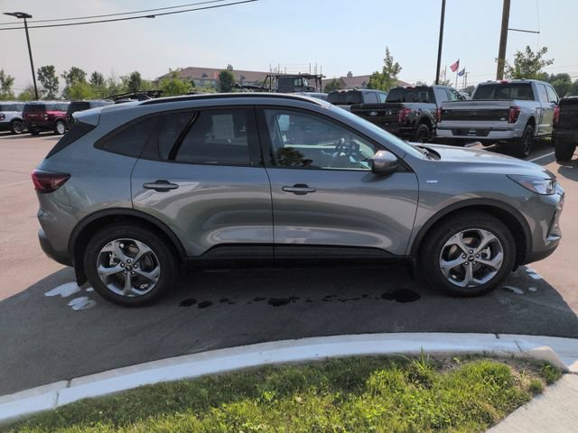 Certified 2025 Ford Escape ST-Line Select w/ Tech Pack #1 AWD/4WD image 6