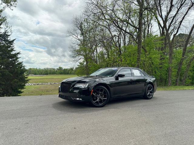 Used 2022 Chrysler 300 S w/ Comfort Group RWD image 2