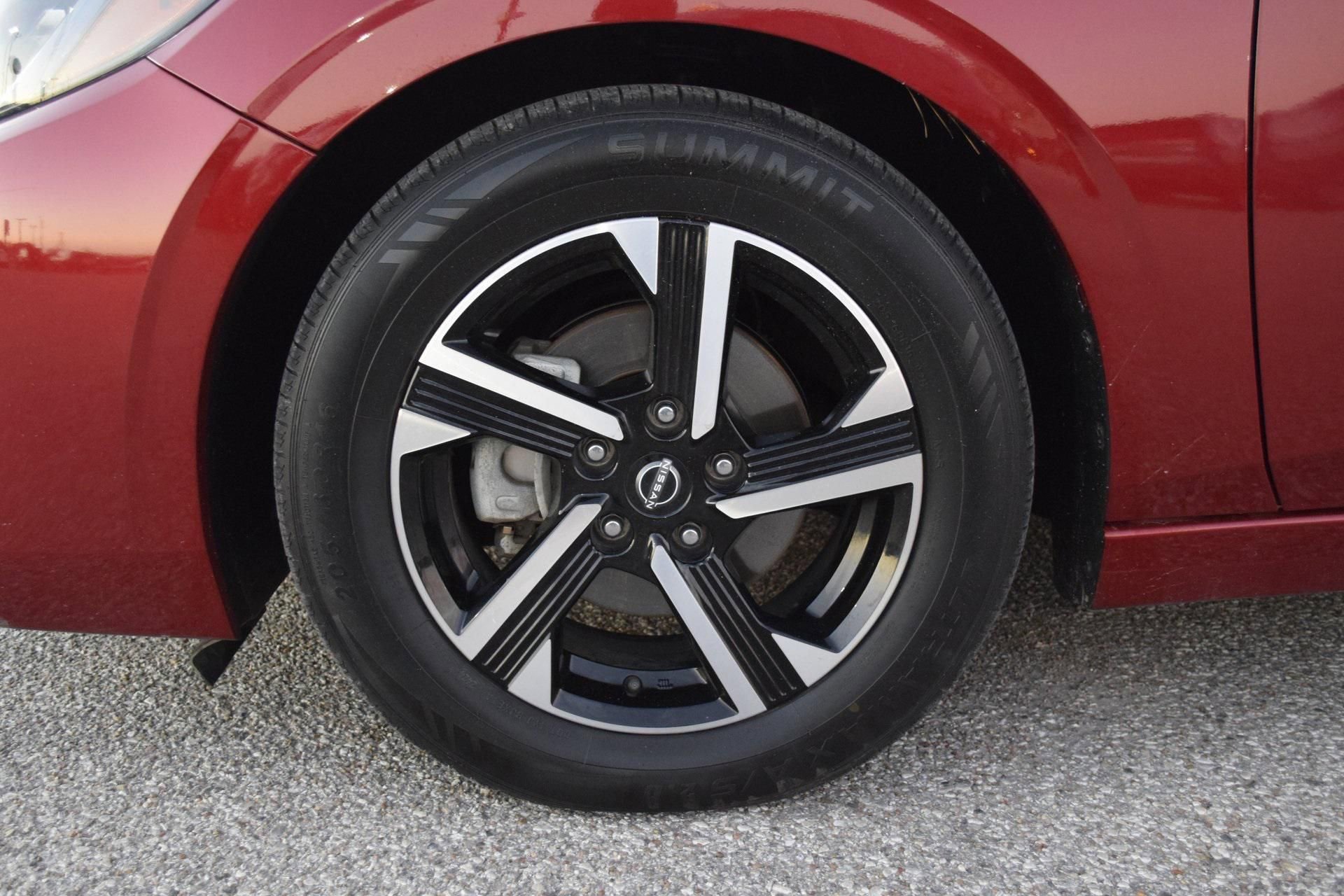 Used 2024 Nissan Sentra SV image 25