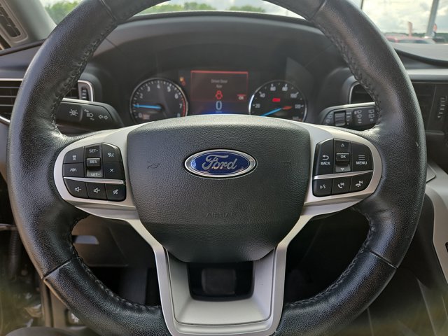 Certified 2022 Ford Explorer XLT w/ Equipment Group 202A AWD/4WD image 18