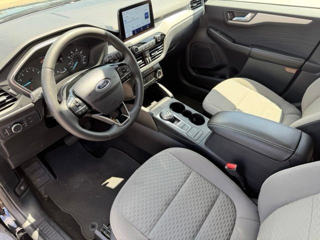 Certified 2022 Ford Escape SE w/ SE Sport Appearance Package FWD image 11