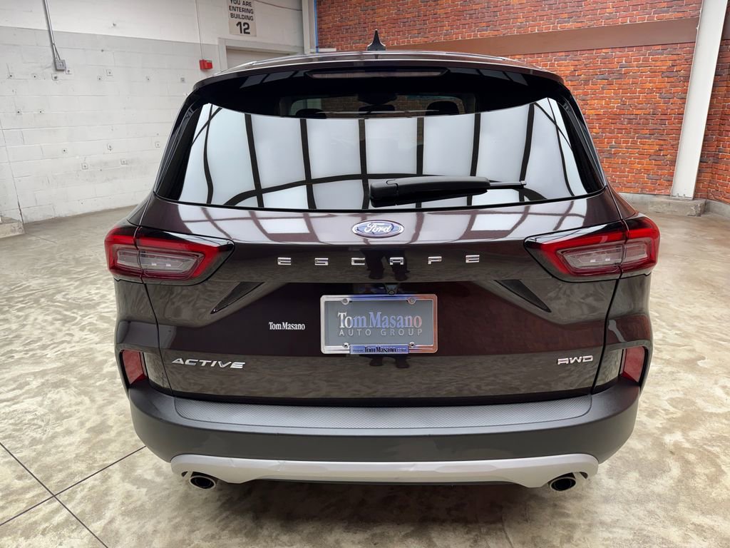 Certified 2023 Ford Escape Active AWD/4WD image 4