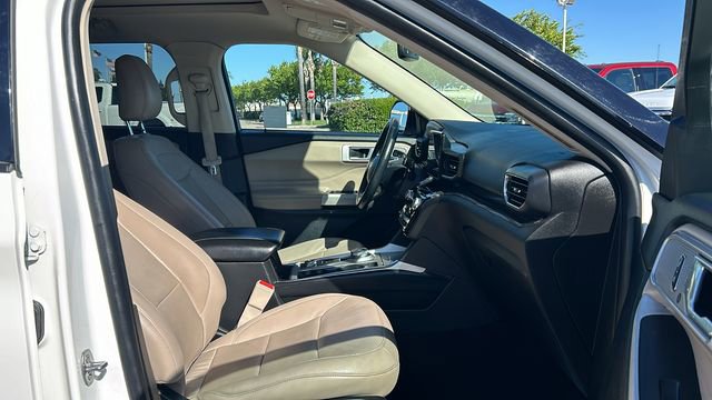 Certified 2022 Ford Explorer Limited w/ Class IV Trailer Tow Package image 13