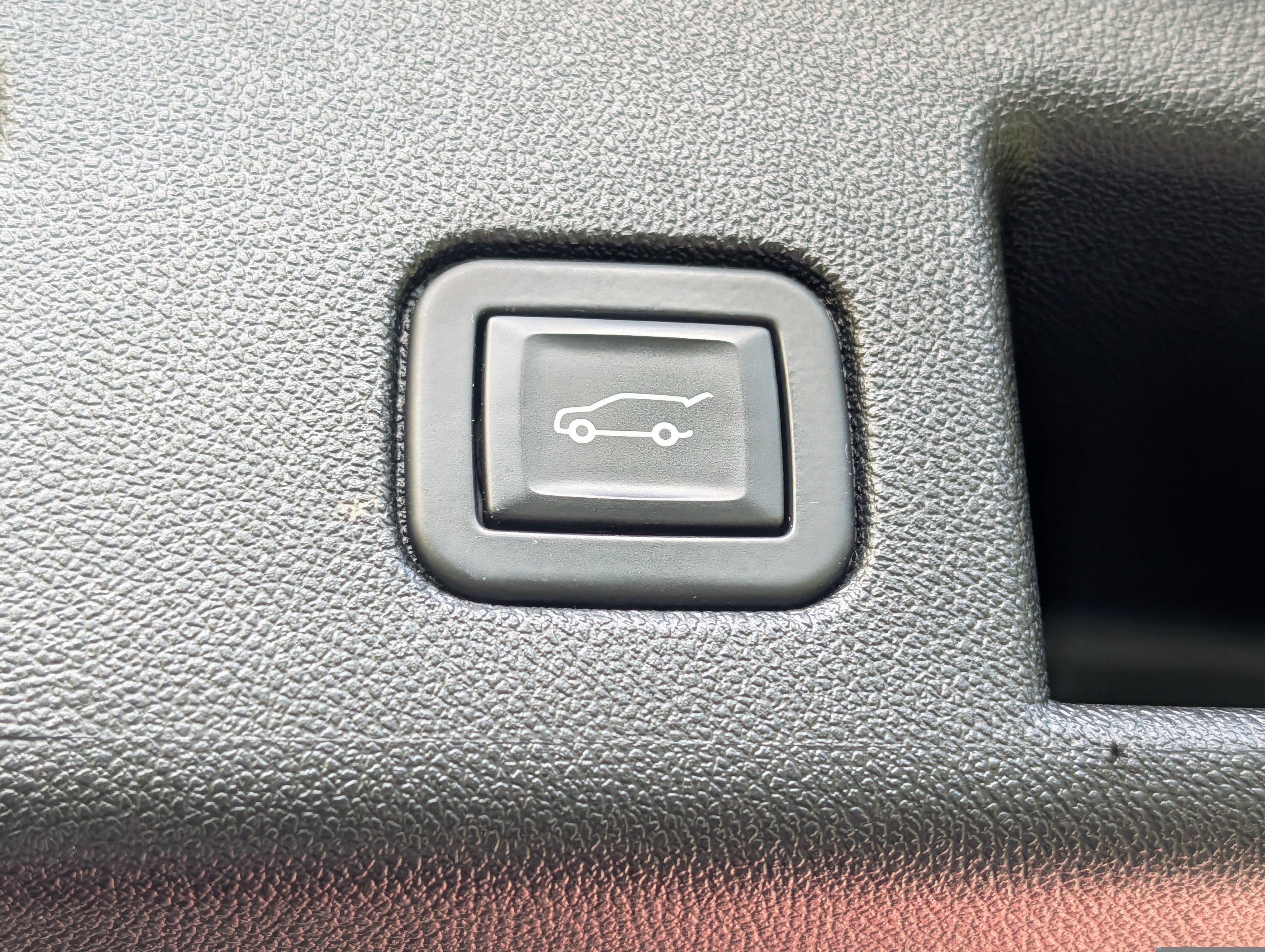 Used 2022 Chevrolet Equinox Premier image 36