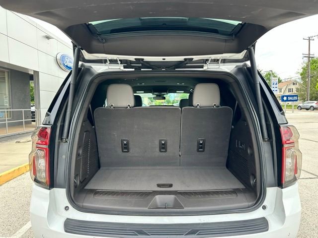 Used 2023 Chevrolet Tahoe LT w/ Luxury Package AWD/4WD image 17