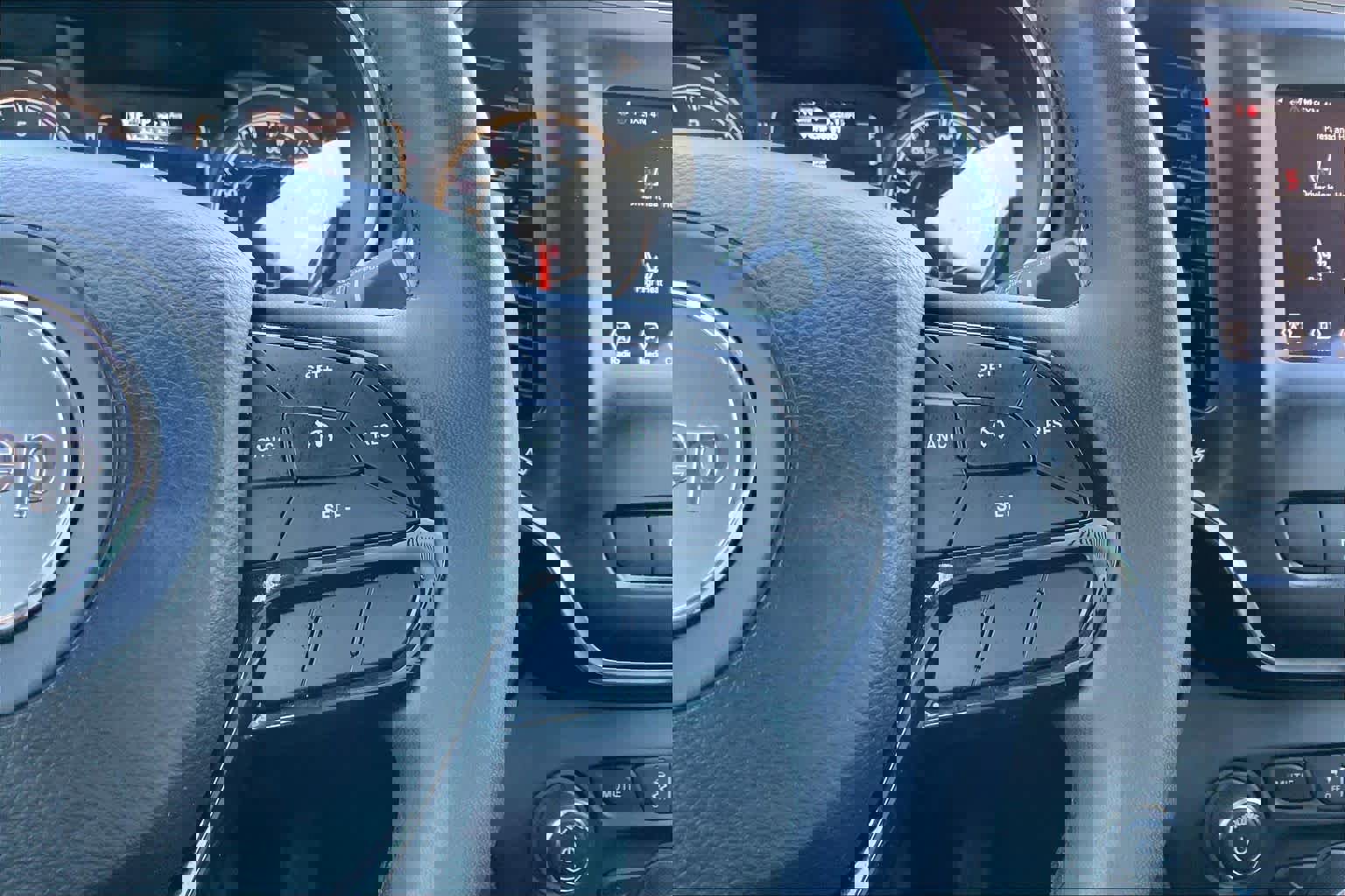 Used 2021 Jeep Cherokee Latitude Plus image 25