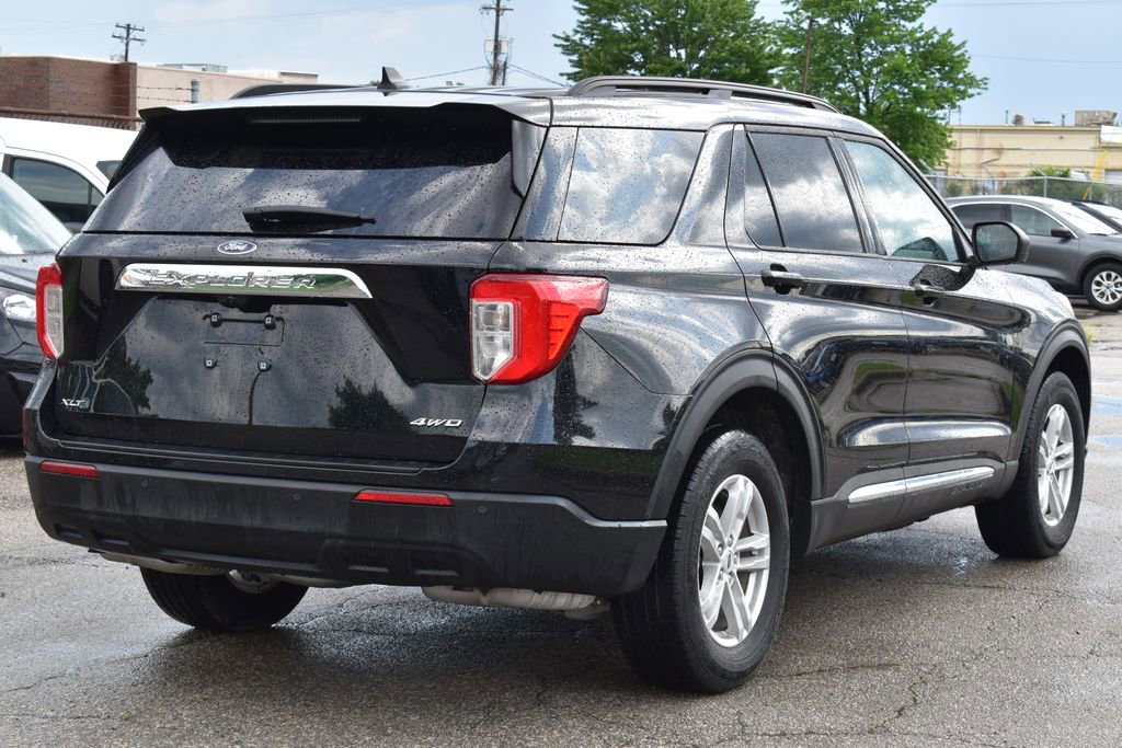 Certified 2024 Ford Explorer XLT AWD/4WD image 5
