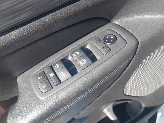 Used 2021 Jeep Grand Cherokee Laredo AWD/4WD image 17