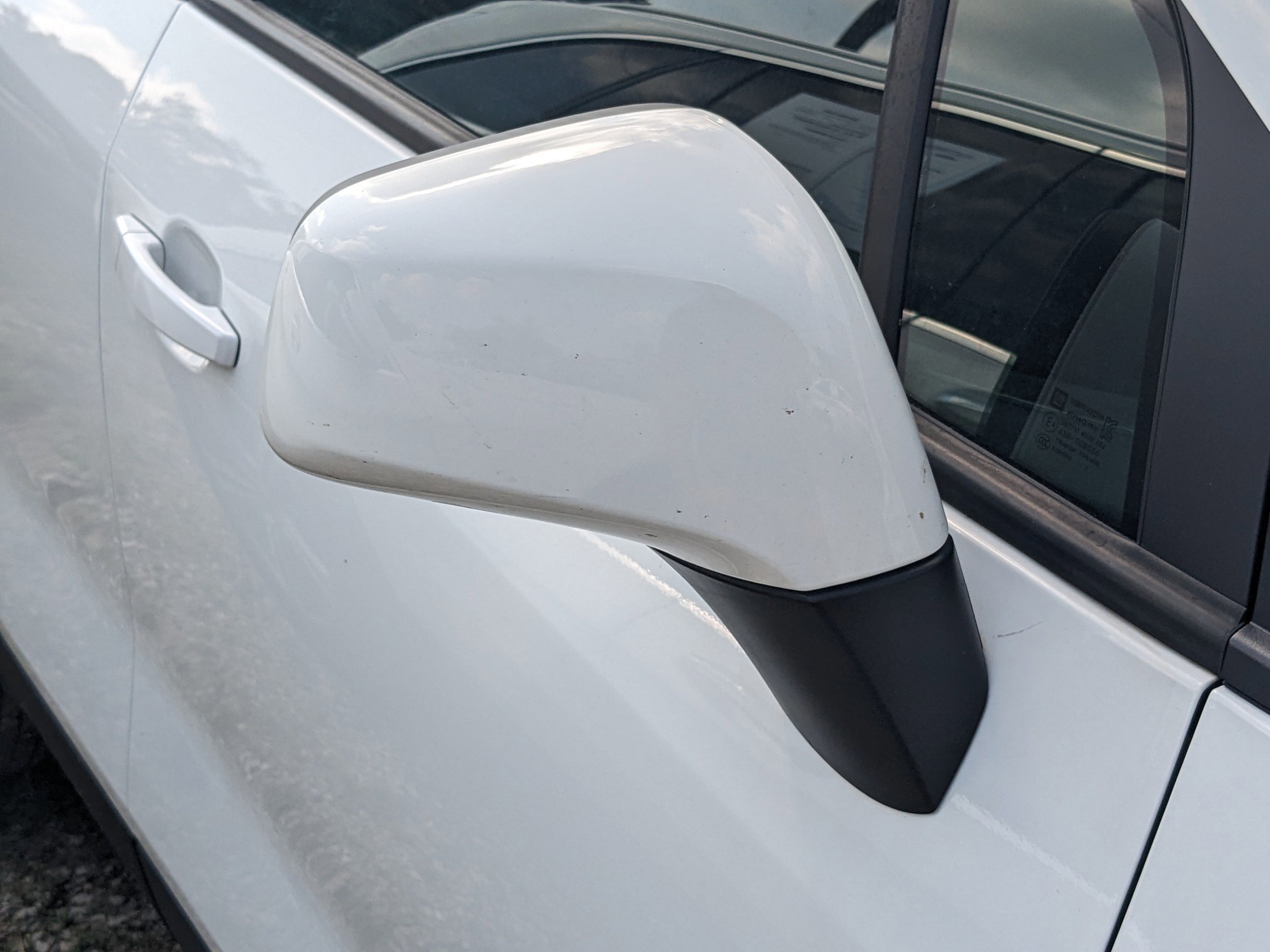 Used 2022 Chevrolet Trax LS w/ Tint and Cruise Package image 10