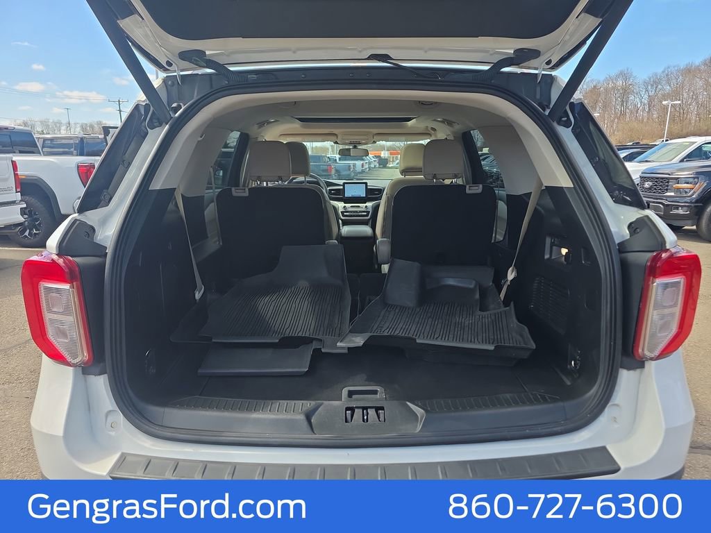 Certified 2022 Ford Explorer XLT w/ Equipment Group 202A image 27